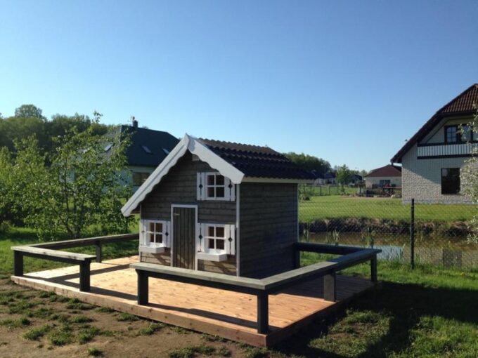 Medinis vaikų žaidimų namelis "Pumpurėlis" - Image 24