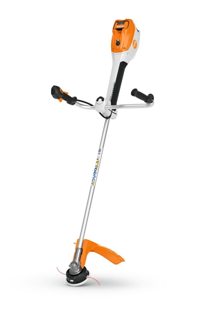 Akumuliatorinė žoliapjovė STIHL FSA 400 K